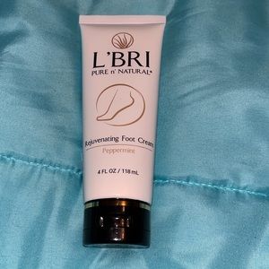 L’BRI PURE n’ NATURAL Rejuvenating Foot Cream (4 oz.)SEALED